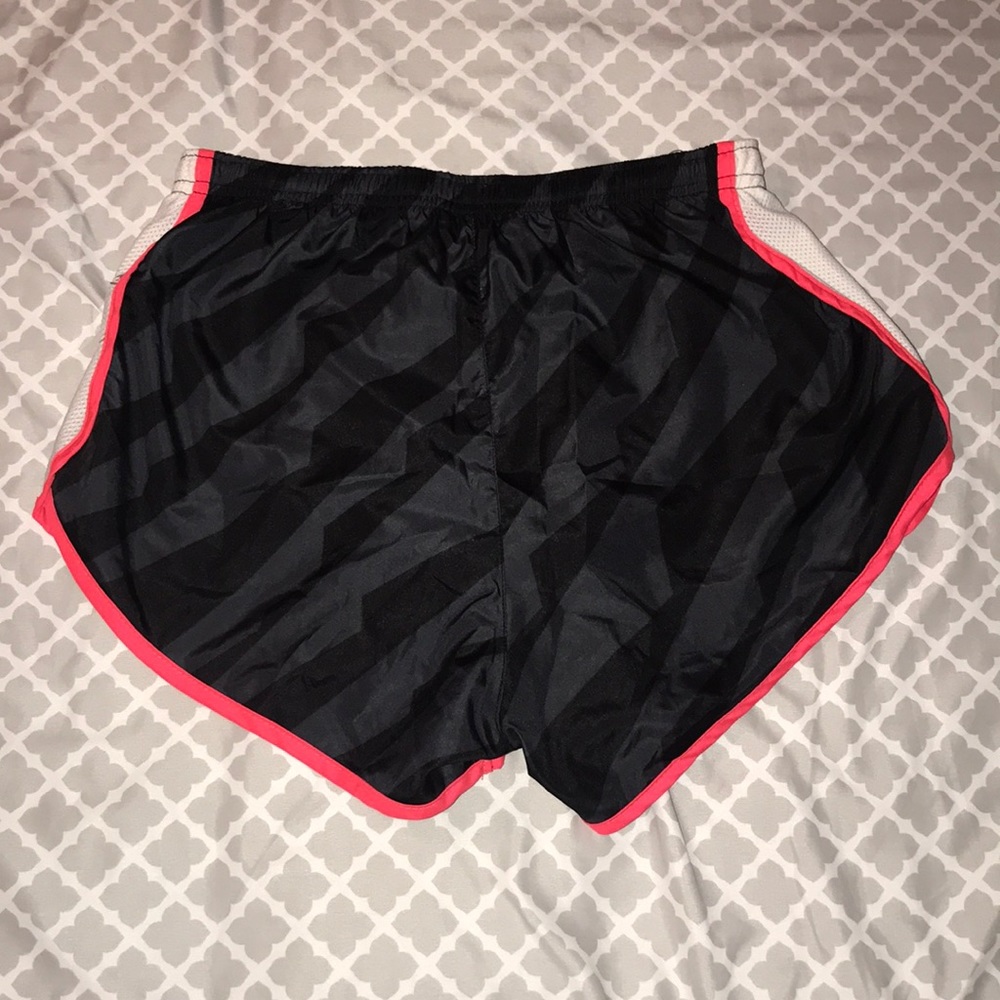 2 shorts! - Picture 5 of 6
